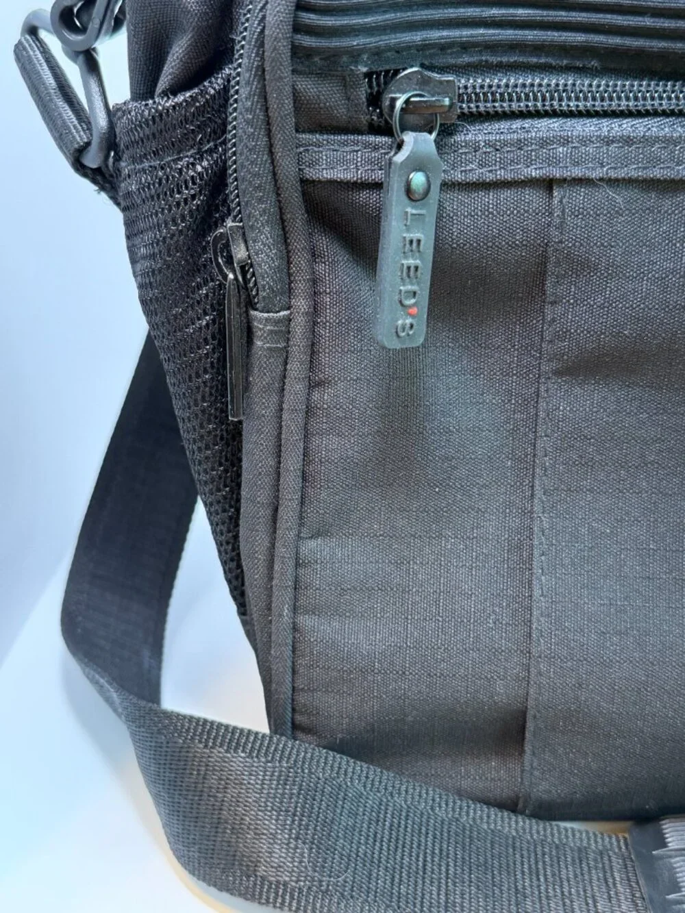 Leeds 8500 Briefcase 16